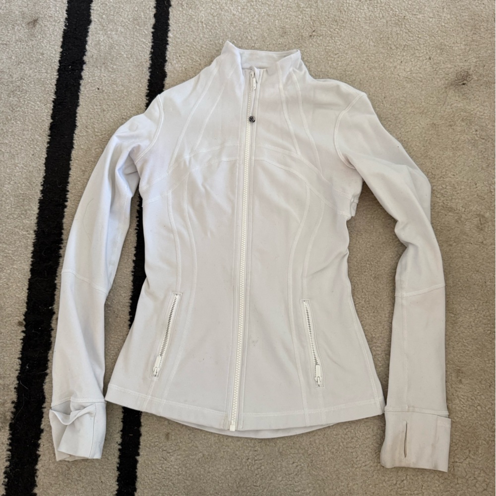 Lululemon jacket! - Picture 3 of 9